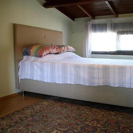 Kusadasi Merkezde Villa * Kusadası