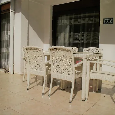 Kusadasi Merkezde Villa * Kusadası